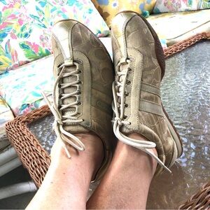 Coach Katelyn Gold, Y2K Vintage, Printed Logo Low Top Sneakers, Women’s 7, 2000s